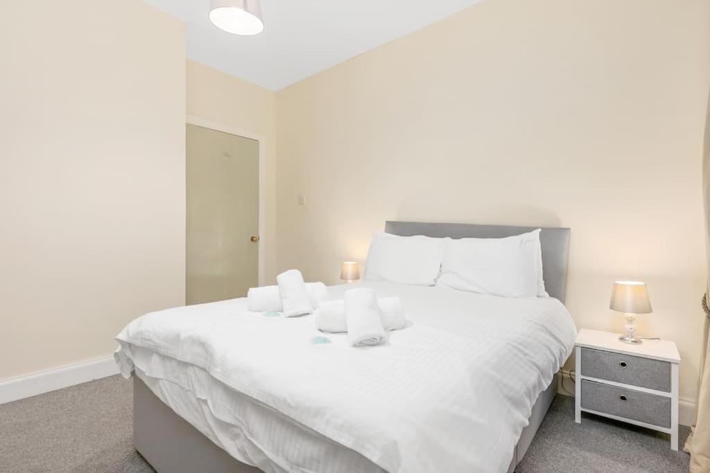 Two Bedroom Apartment-Central Edinburgh-Old Town-Licensed מראה חיצוני תמונה