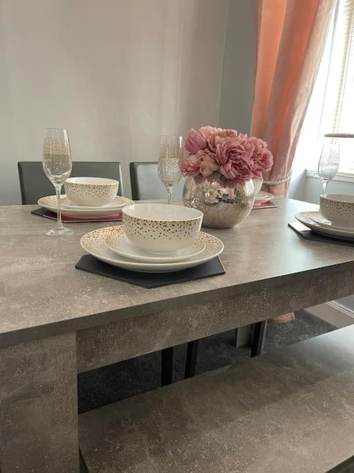 Two Bedroom Apartment-Central Edinburgh-Old Town-Licensed מראה חיצוני תמונה