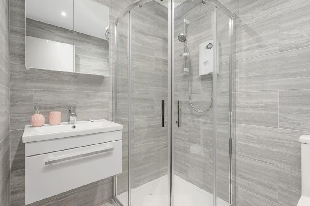 Two Bedroom Apartment-Central Edinburgh-Old Town-Licensed מראה חיצוני תמונה