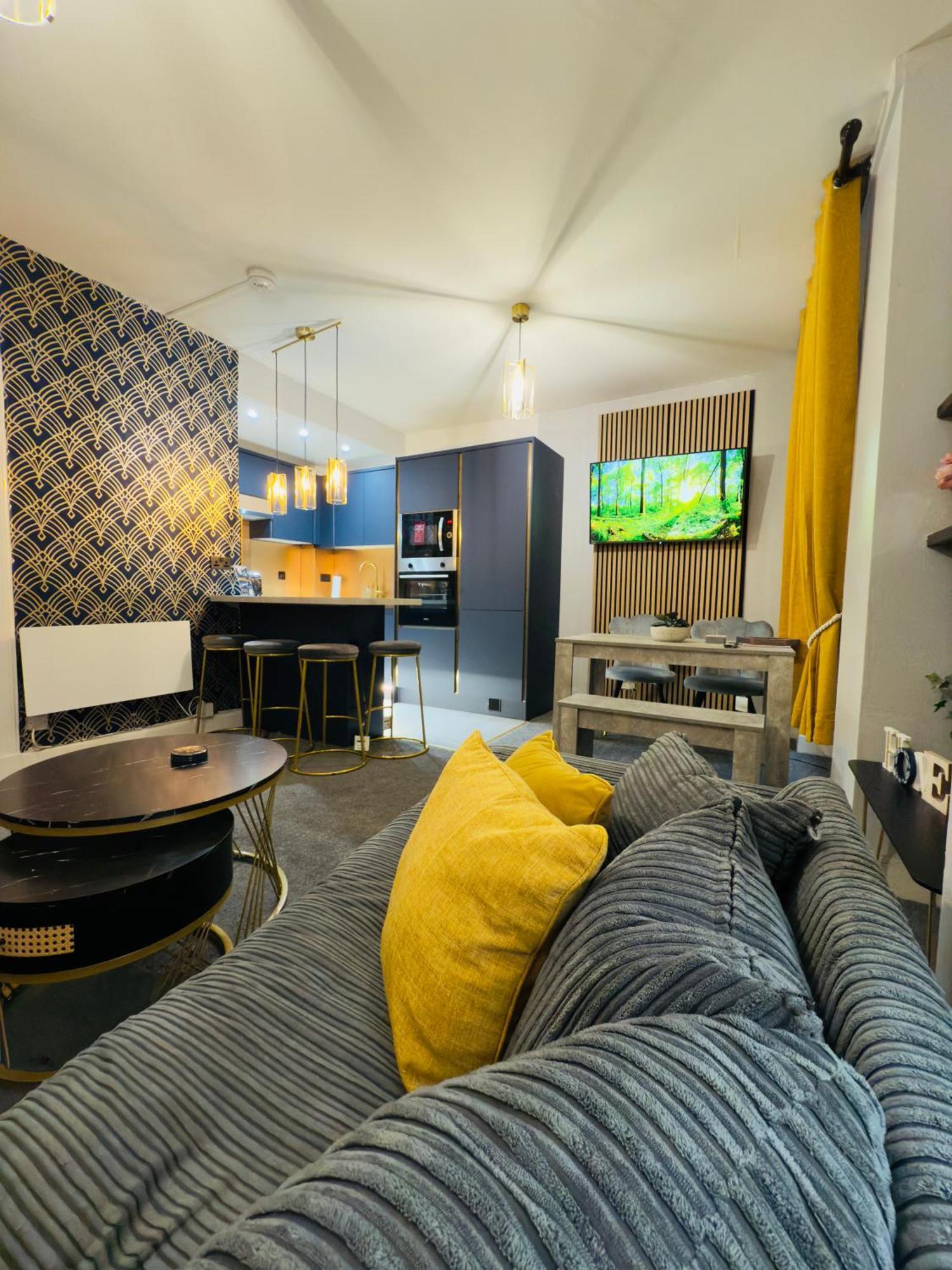Two Bedroom Apartment-Central Edinburgh-Old Town-Licensed מראה חיצוני תמונה