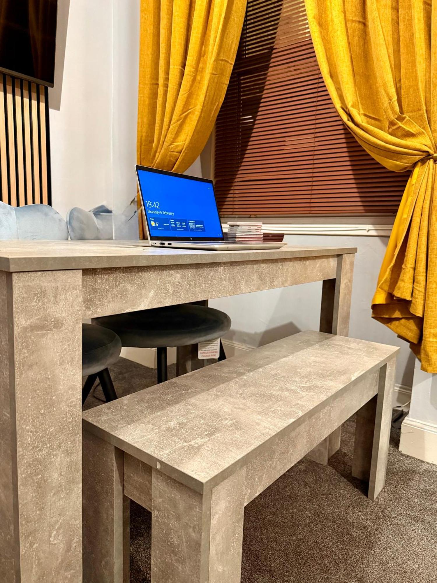 Two Bedroom Apartment-Central Edinburgh-Old Town-Licensed מראה חיצוני תמונה