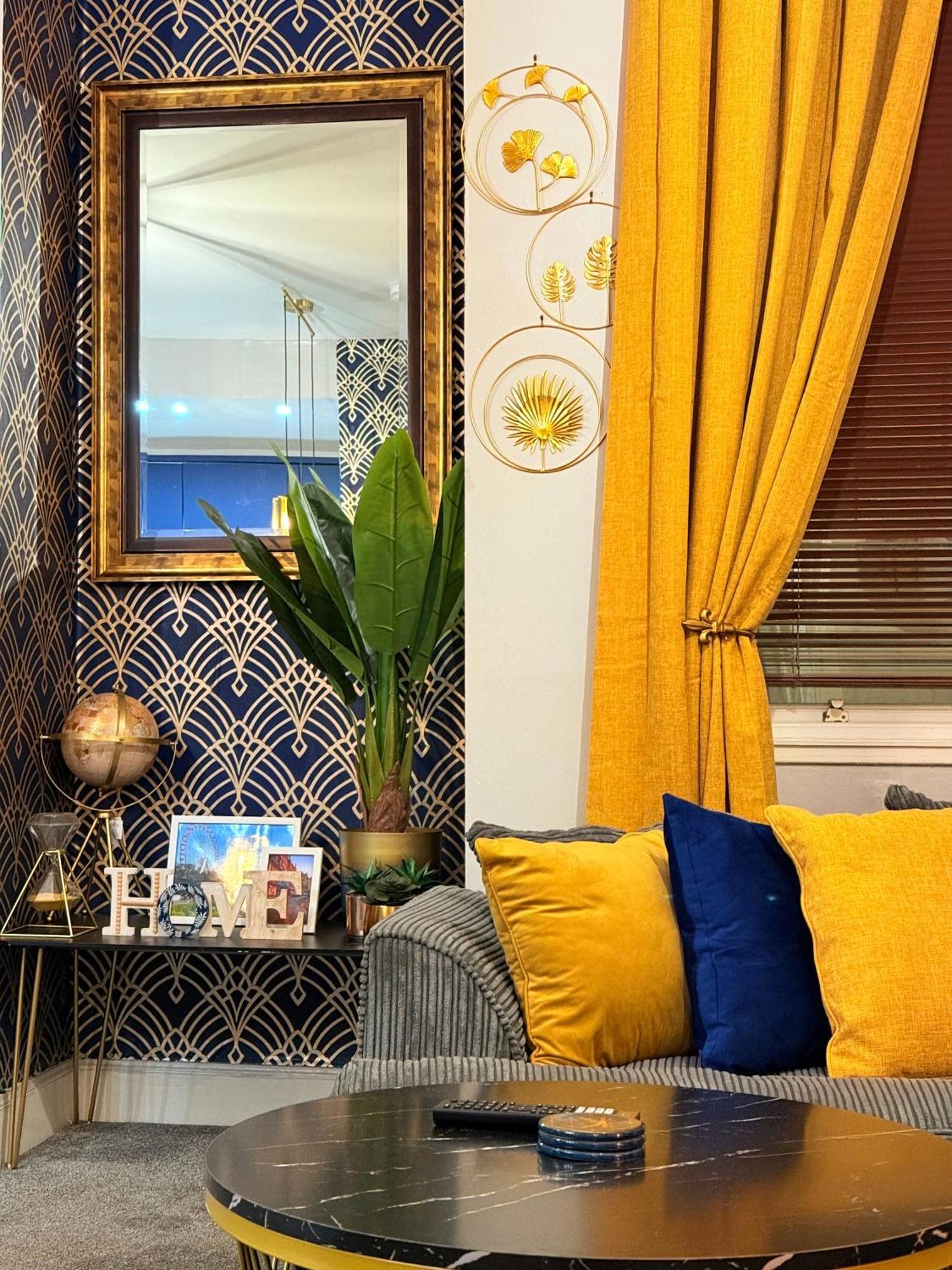 Two Bedroom Apartment-Central Edinburgh-Old Town-Licensed מראה חיצוני תמונה